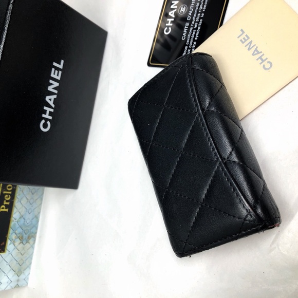 🔮SOLD🔮CHANEL classic flap quilted Matelasse CC 6 Key Holder Case lambskin - Picture 4 of 14